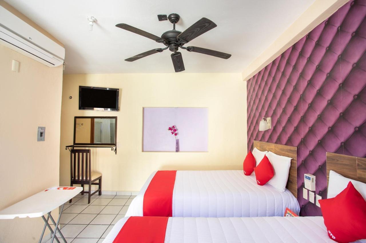 OYO Hotel Costa Azul Chetumal Exterior foto