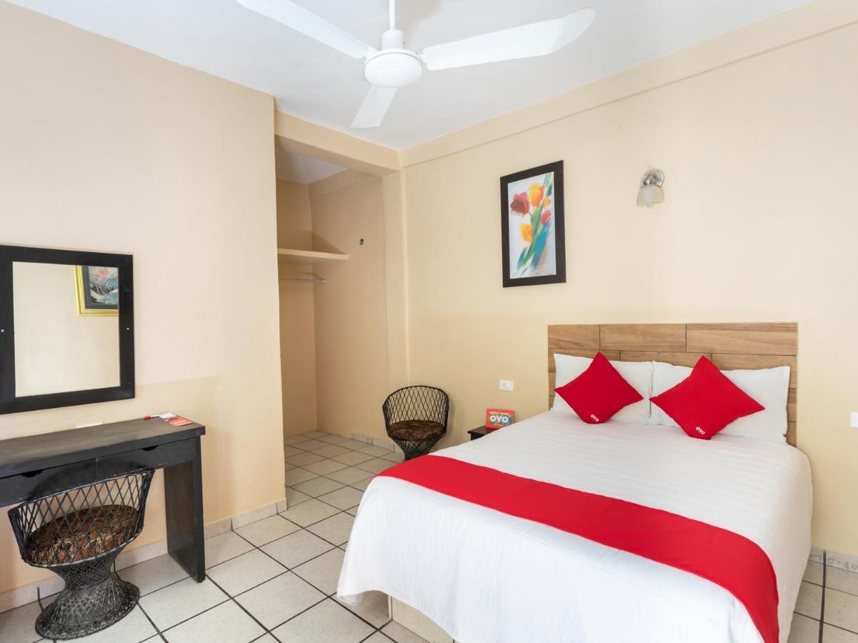 OYO Hotel Costa Azul Chetumal Exterior foto